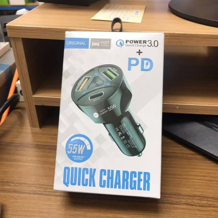 شارژر فندکی ۳ پورت ۵۵ وات فست شارژ QC3 با دو خروجی USB و یک خروجی PD